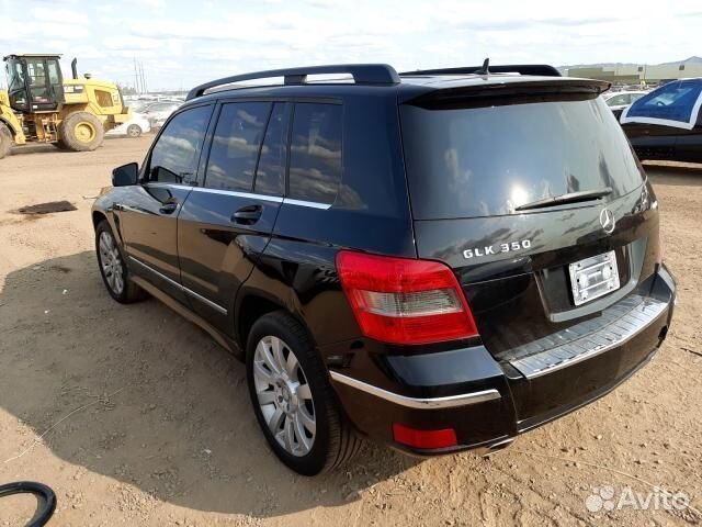 Крыло заднее на Mercedes Benz GLK X204