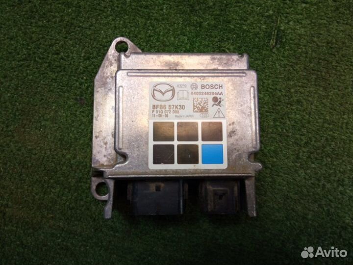 Блок управления подушками безопасности Mazda 3