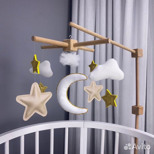 Мобиль в кроватку