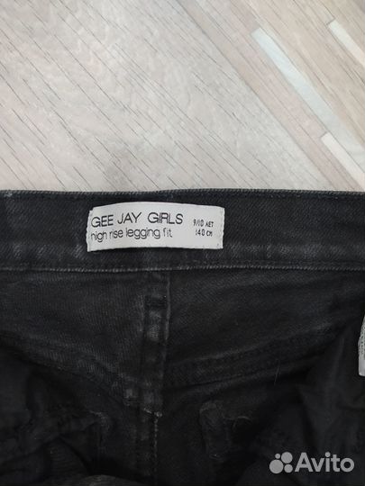 Джинсы для девочки 134-140