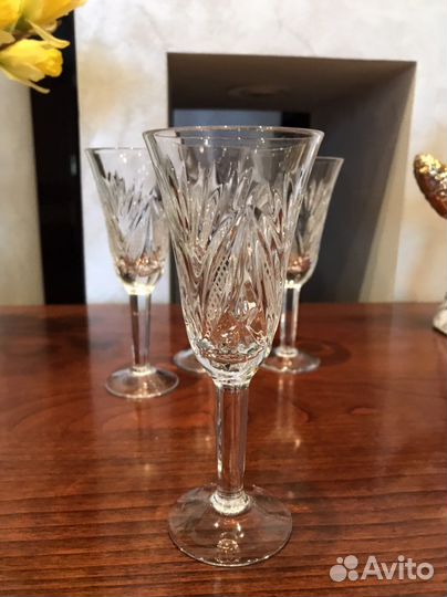 Хрустальные рюмки советских времен