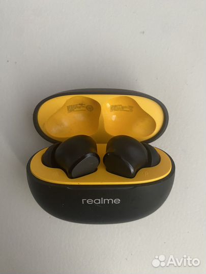 Беспроводные наушники realme