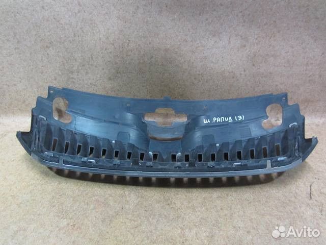 Решетка радиатора Шкода Рапид