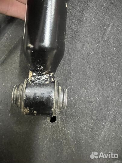 Амортизатор задний w213