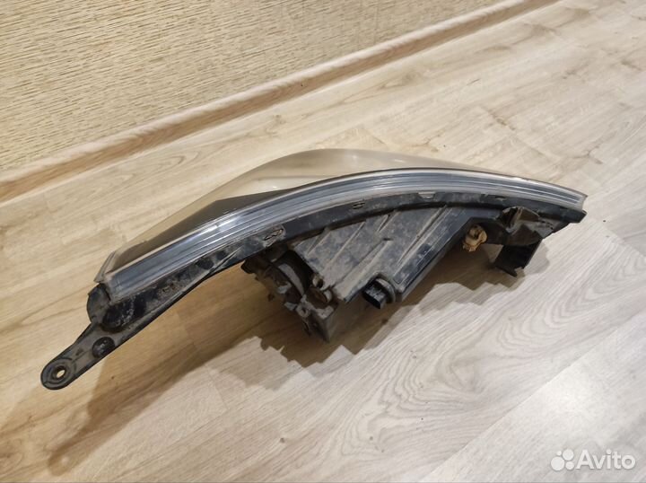 Фара для hyundai solaris левая