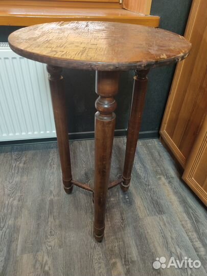 Винтажный столик под реставрацию деревянный