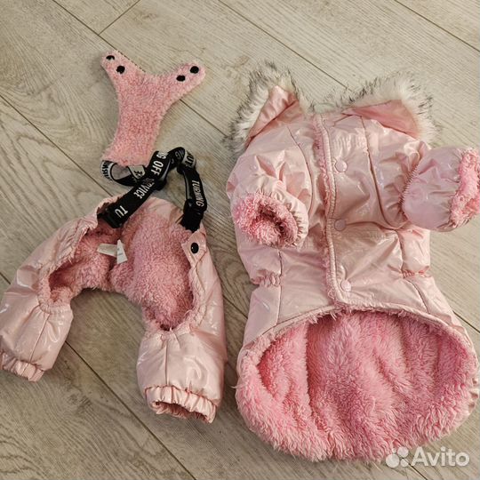 Зимний комбинезон для маленькой собаки