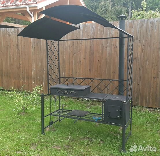 Мангал с крышей