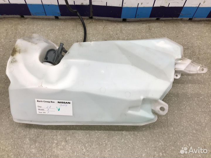Бачок омывателя лобового стекла Nissan Almera (G15