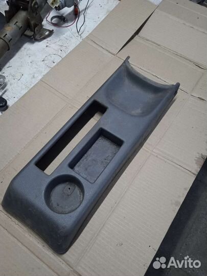 Центральная консоль (на ручник) Daewoo Nexia Деу