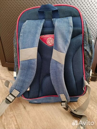 Школьный рюкзак