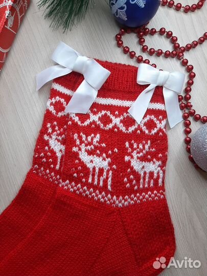 Новогодние носки с оленями красные