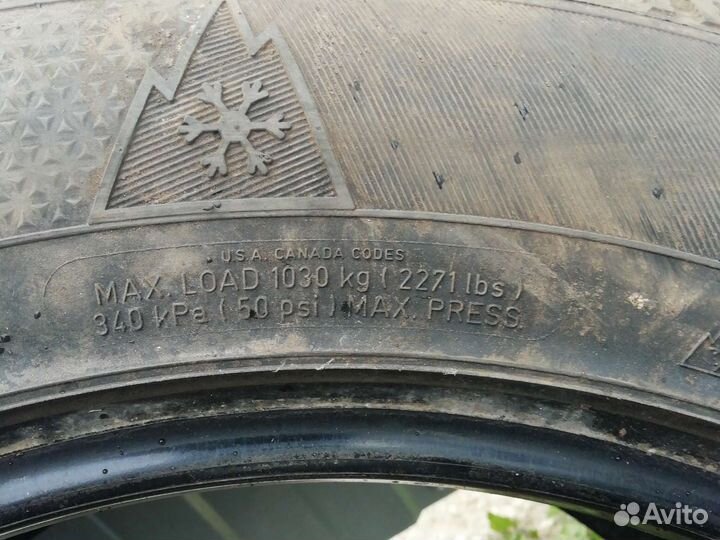 Goodyear UltraGrip 500 255/55 R18