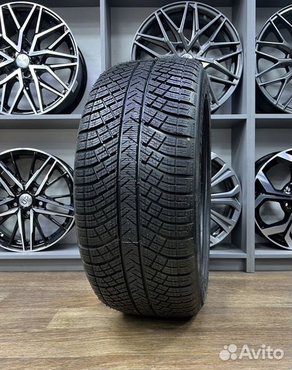 Michelin Pilot Alpin PA4 275/40 R20 106V