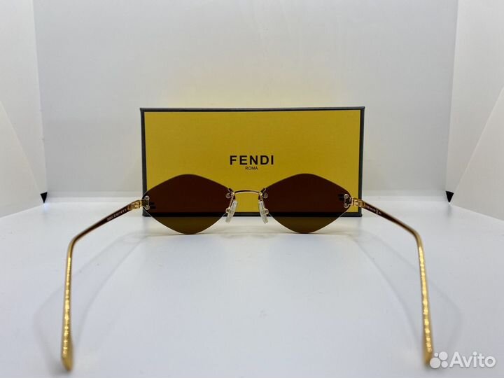 Солнцезащитные очки fendi 6082 30E женские ромбы