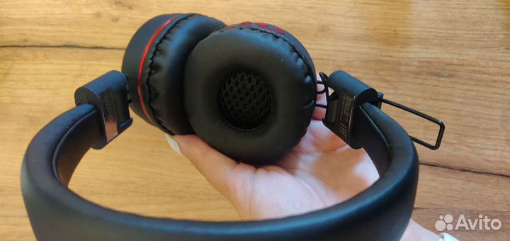 Наушники Digma беспроводные накладные