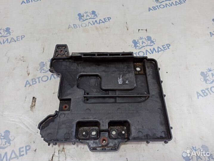 Площадка аккумулятора Hyundai Solaris (S4 ) sedan