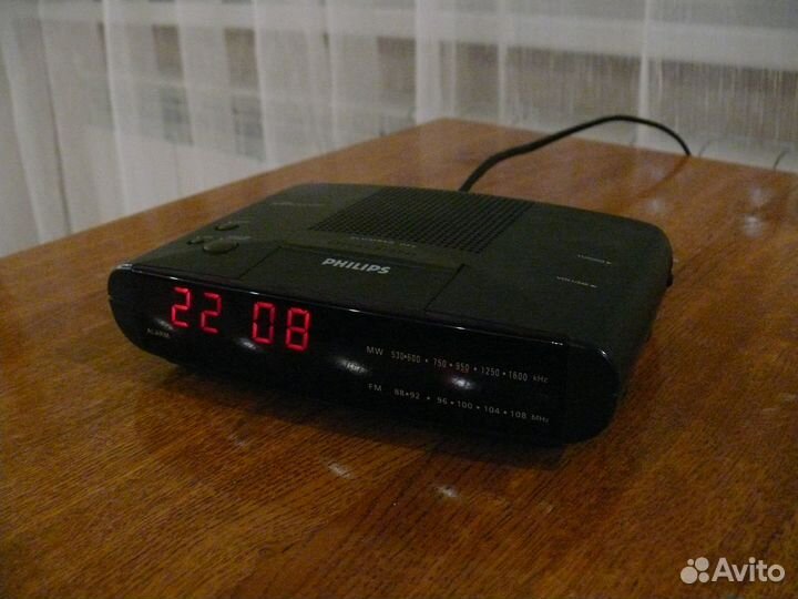 Радио часы Philips AJ 3040