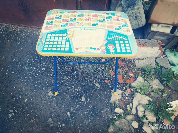 Детский стол парта