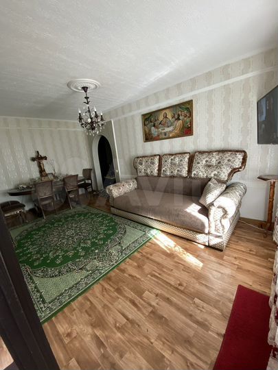 3-к. квартира, 55 м², 3/5 эт.