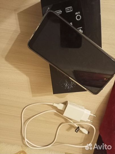 Телефон black FOX