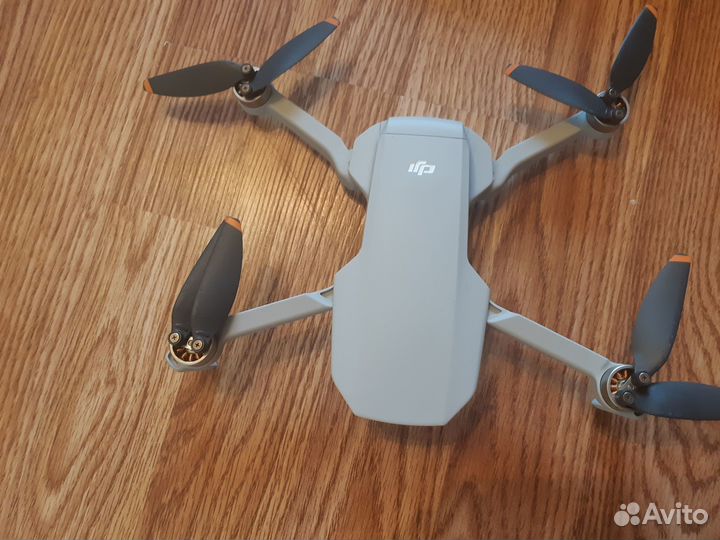 Квадрокоптер Dji mini 2 fly more combo