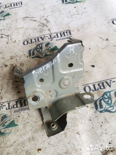 Кронштейн крепления крыла Renault Megane III (2008