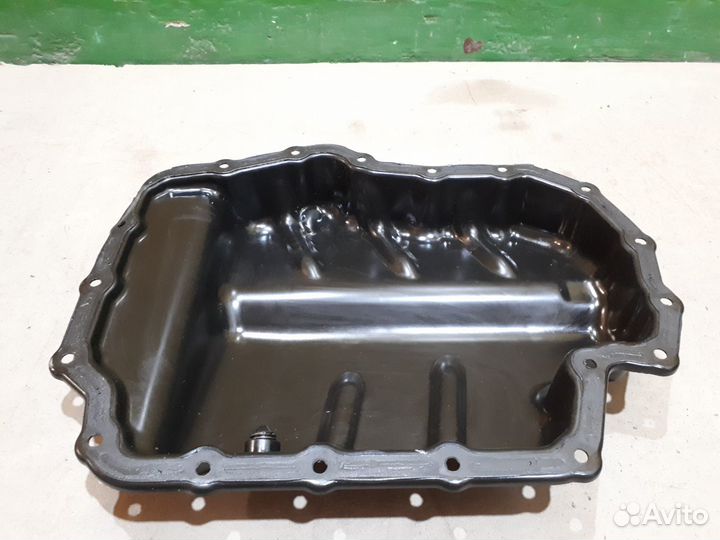 Поддон масляный двигателя Skoda Rapid 2