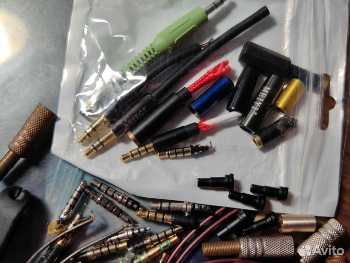 Мелочи для ремонта наушников