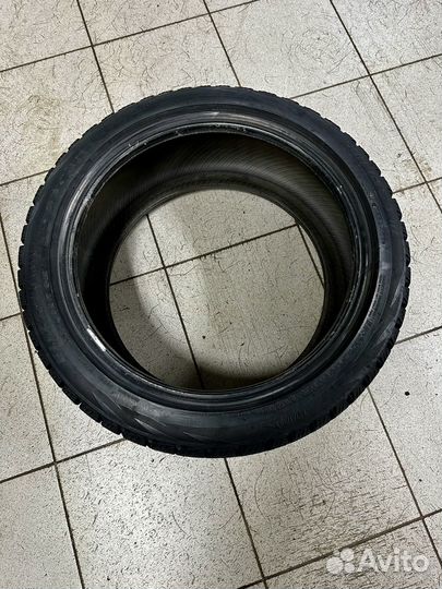 Bridgestone Blizzak WS-60 245/40 R17