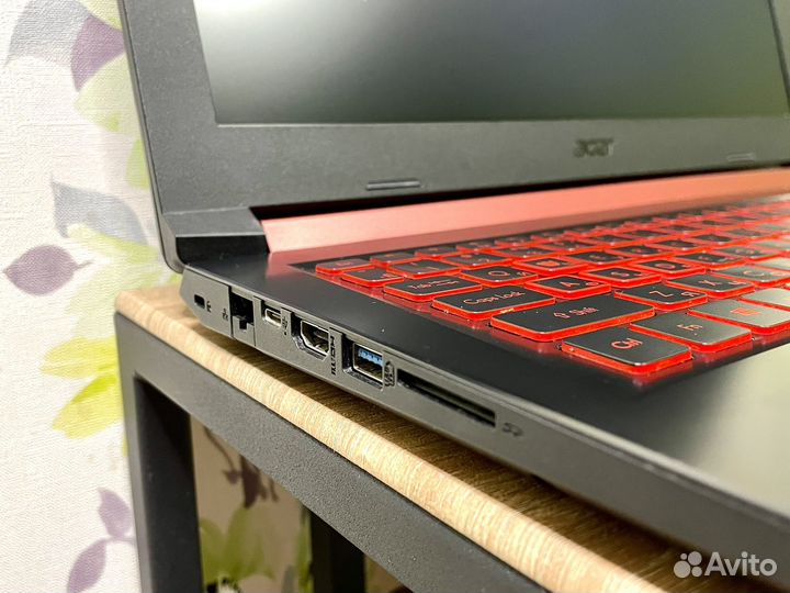 Игровой ноутбук Acer AN515-31/ Core i5