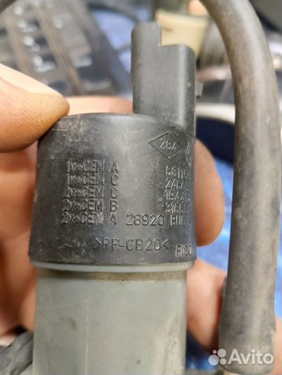 Насос стеклоомывателя Logan/Sandero/Smart/Qashqai