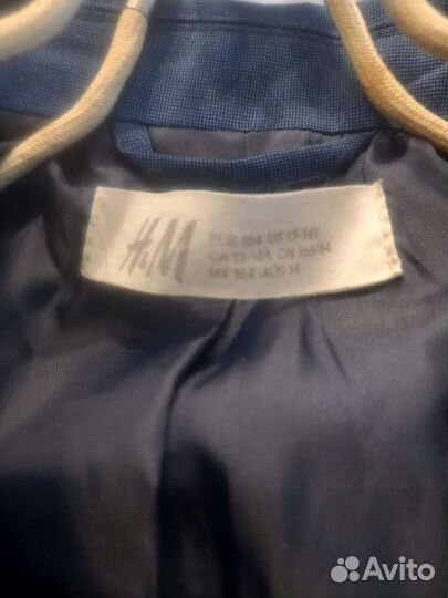 Школьный пиджак синий мятый нужно гладить