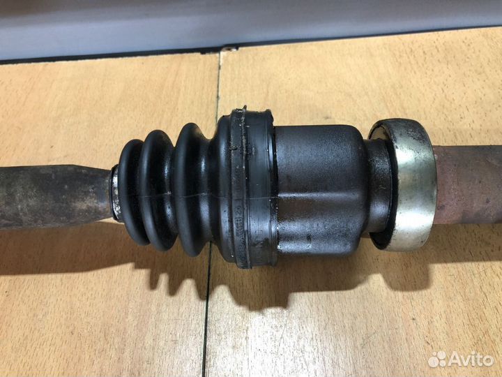 Привод правый Форд Фокус 2 дв.2,0 aoda