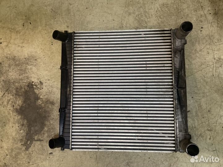 Радиатор интеркулера Range Rover 3.6 LR007170