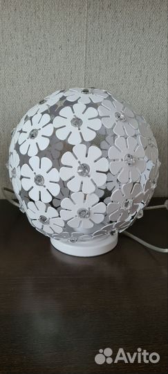 Светильник прикроватный