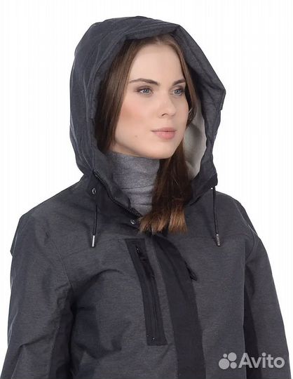 Парка новая с этикетками Helly Hansen оригинал