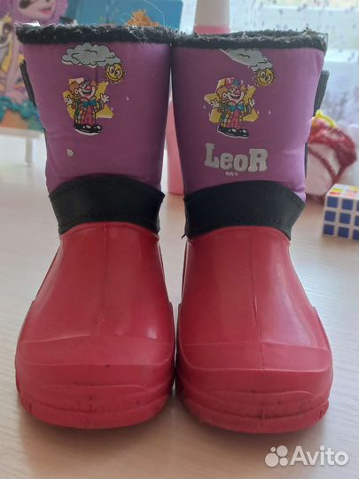 Резиновые сапоги для девочки 22