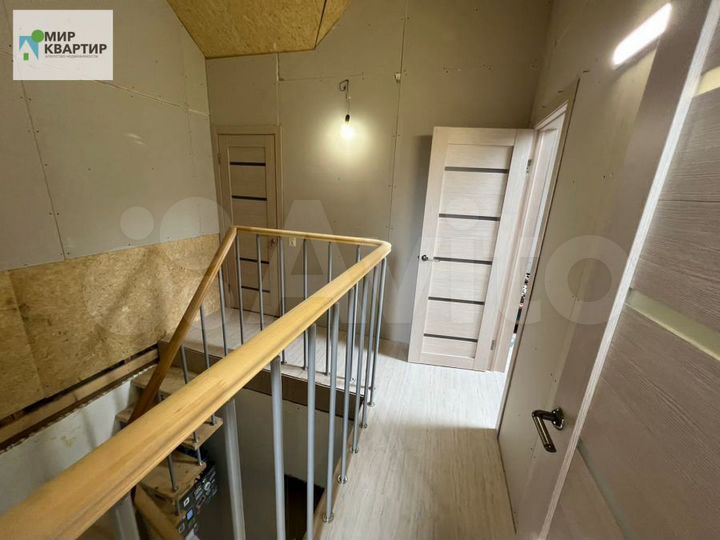 4-к. квартира, 120 м², 2/2 эт.