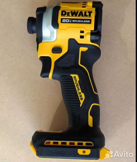 Шуруповерт DeWalt DCF850N