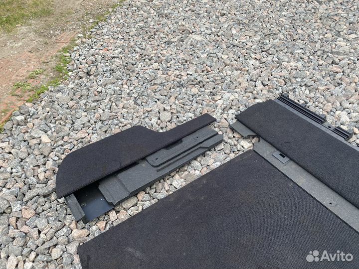 Обшивки пола багажник Subaru Legacy Outback B13 BP