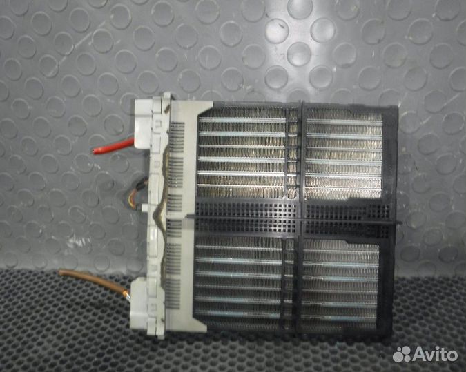 Mercedes W204 Радиатор отопителя электрический