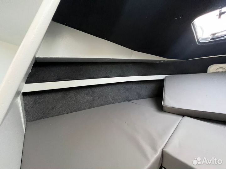 Катер Krasboat в комплекте с мотором