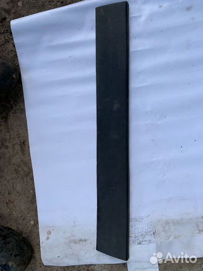 Молдинг двери задней правой Volkswagen Passat B5