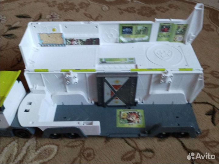 Игрушка автобус