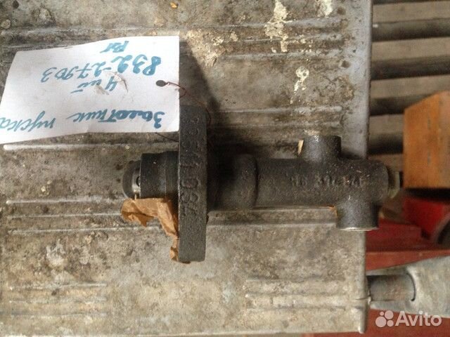 Золотник (832-27903)