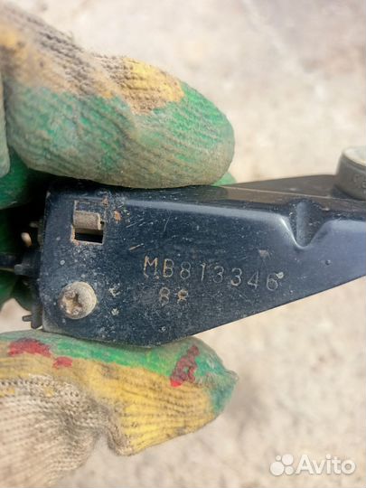 Клапан вакуумный Mitsubishi Pajero V46 4M40 1996