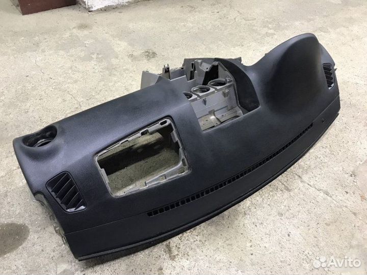 Торпедо Mazda 6 Gg седан 2.0 2003