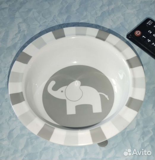 Тарелочка, нагрудник и поильник