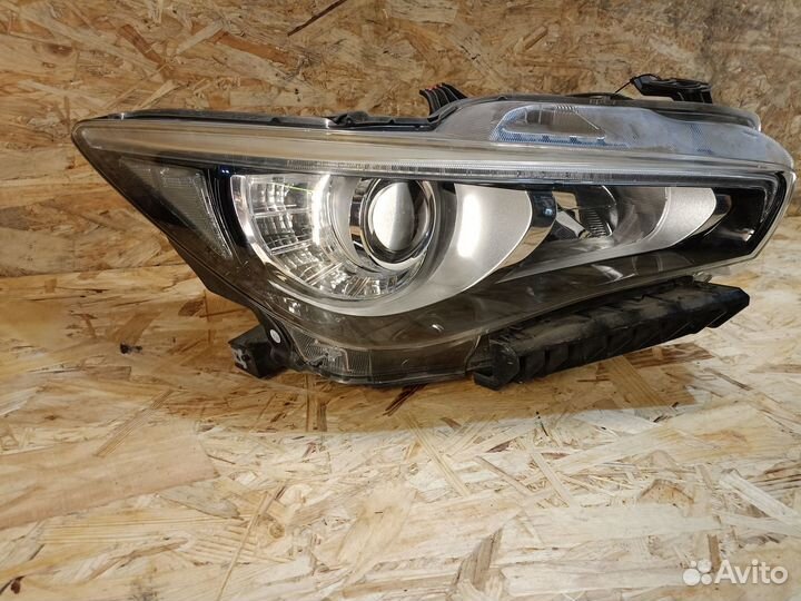 Фара LED правая Infiniti Q50 V37